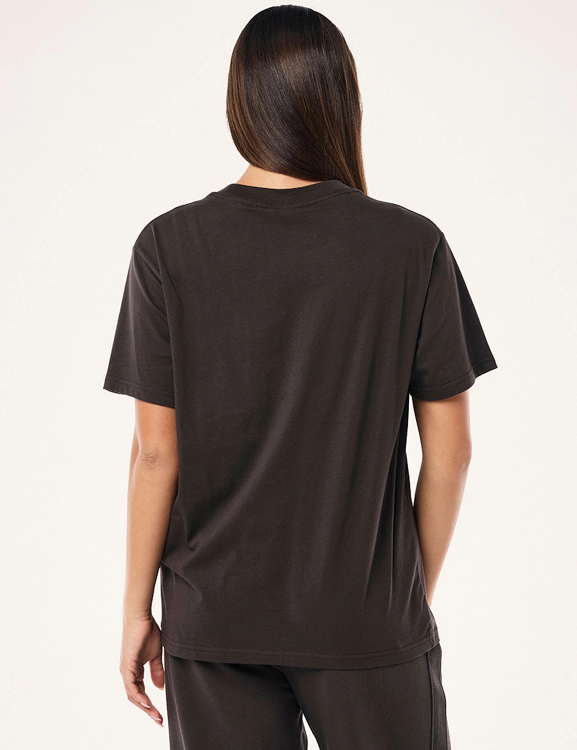 Aero Short Sleeve Tee - Caviar Versatile Layering Piece StretchFabric