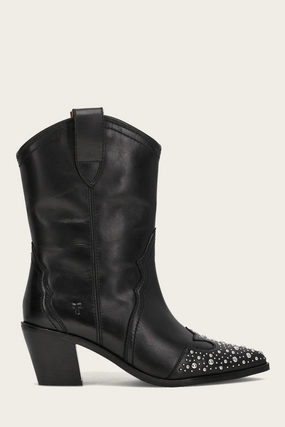 heavy - duty running shoes youth sizes Sara Wingtip Stud