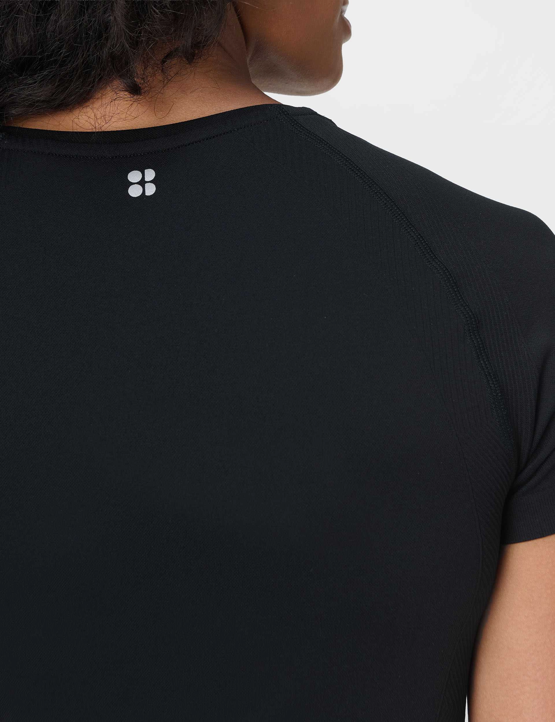 Photo Fit HighDensityWeave Athlete Crop Seamless Workout T-Shirt - Black