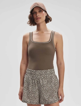 BlendMaterials Non Restrictive Armhole Cut Barney Piped Tank - Chocolate Chip