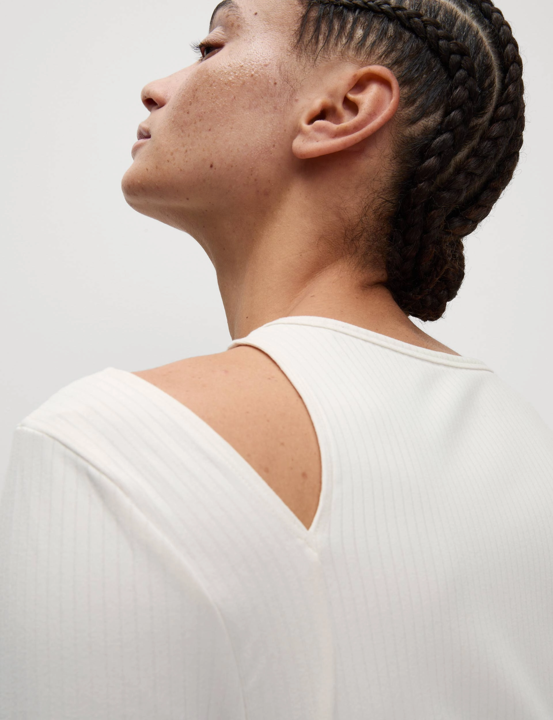 FourWay Stretch DoubleStitching Rib Cold Shoulder Fitted Yoga Top - Ivory