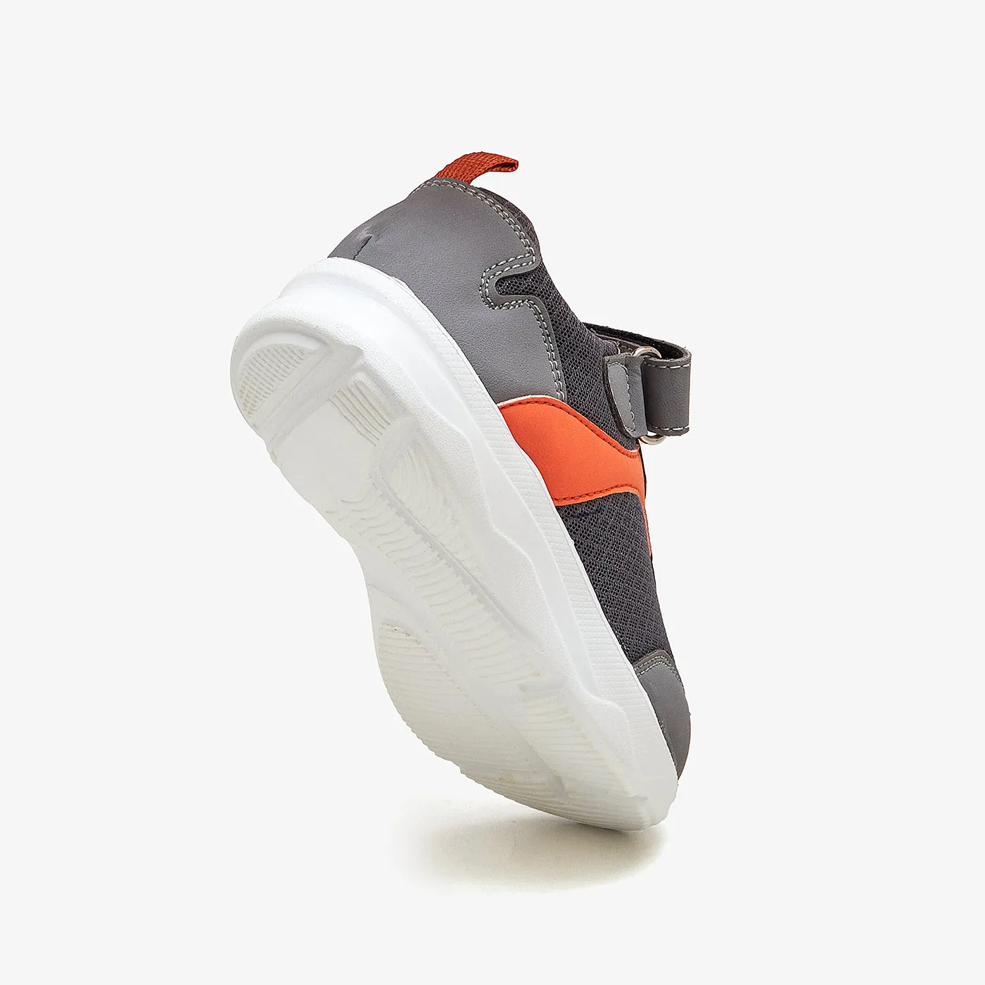 Boys Stylish Sneakers Cushion Layer Ergonomic Build