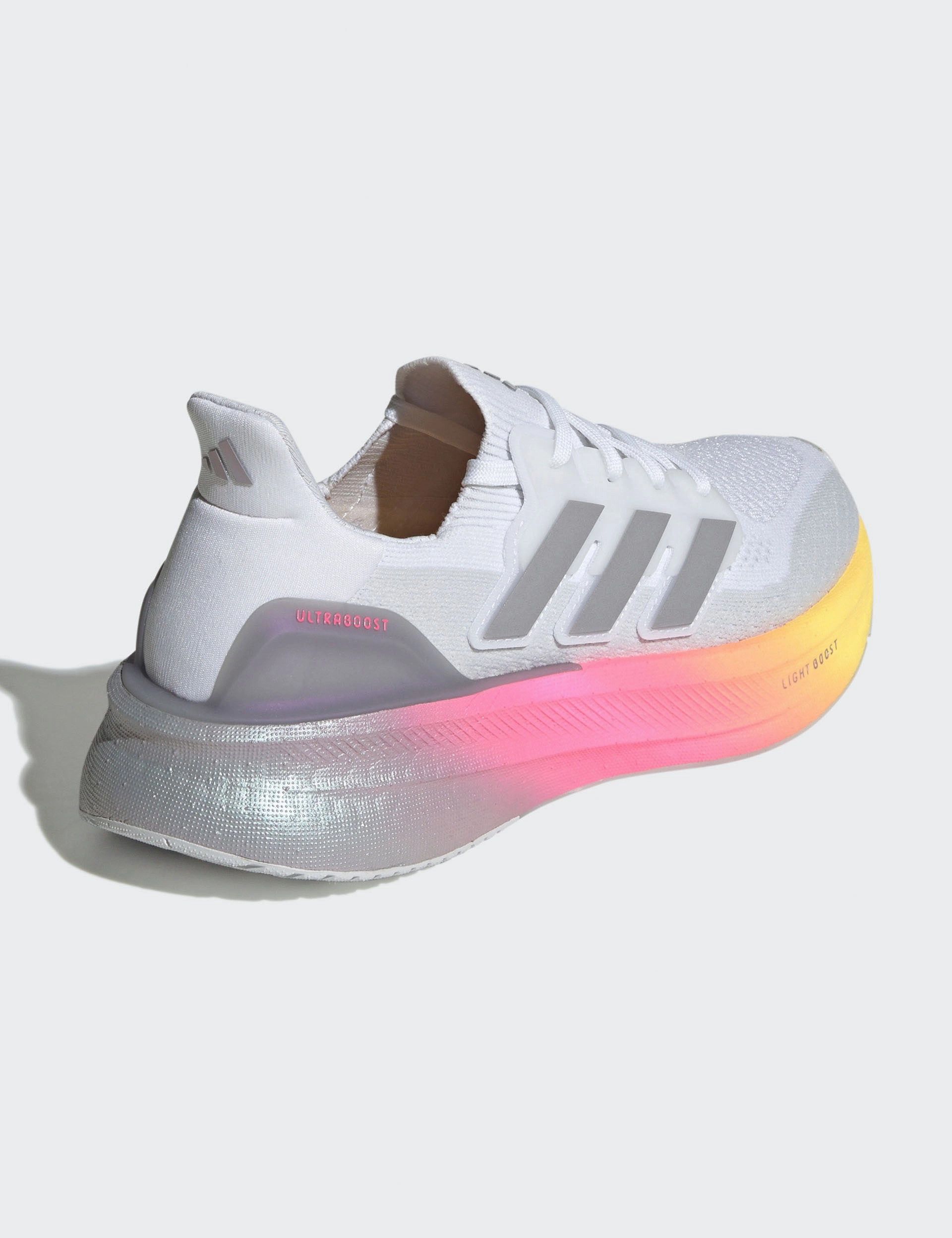 stadium Ultraboost 5 Shoes - Cloud White/Glory Grey/Lucid Pink