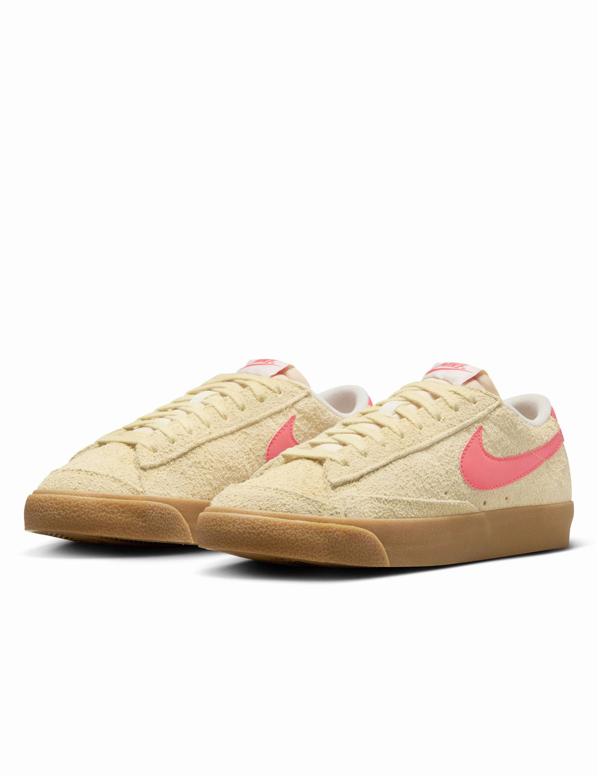 Blazer Low '77 Vintage Shoes - Alabaster/Magic Ember/Gum Light Brown fitness gear