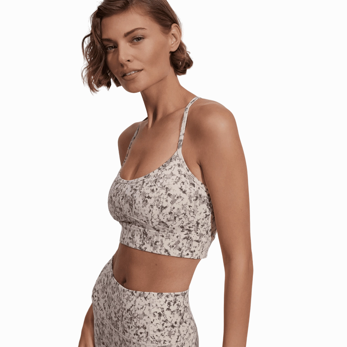 Varley Let's Move Irena Bra Hemmed edges seams Comfortable Structure