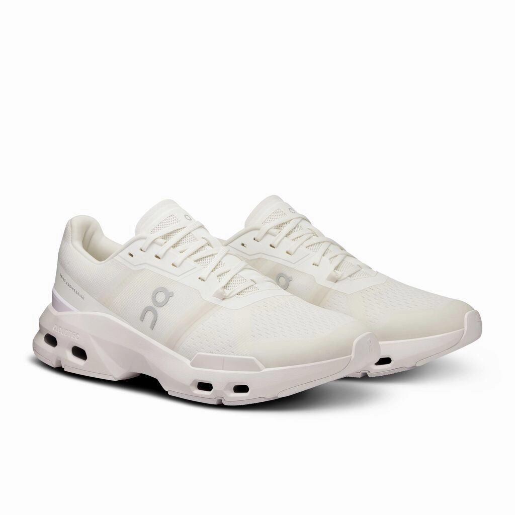 On Cloudpulse Men's Tagless Neckline