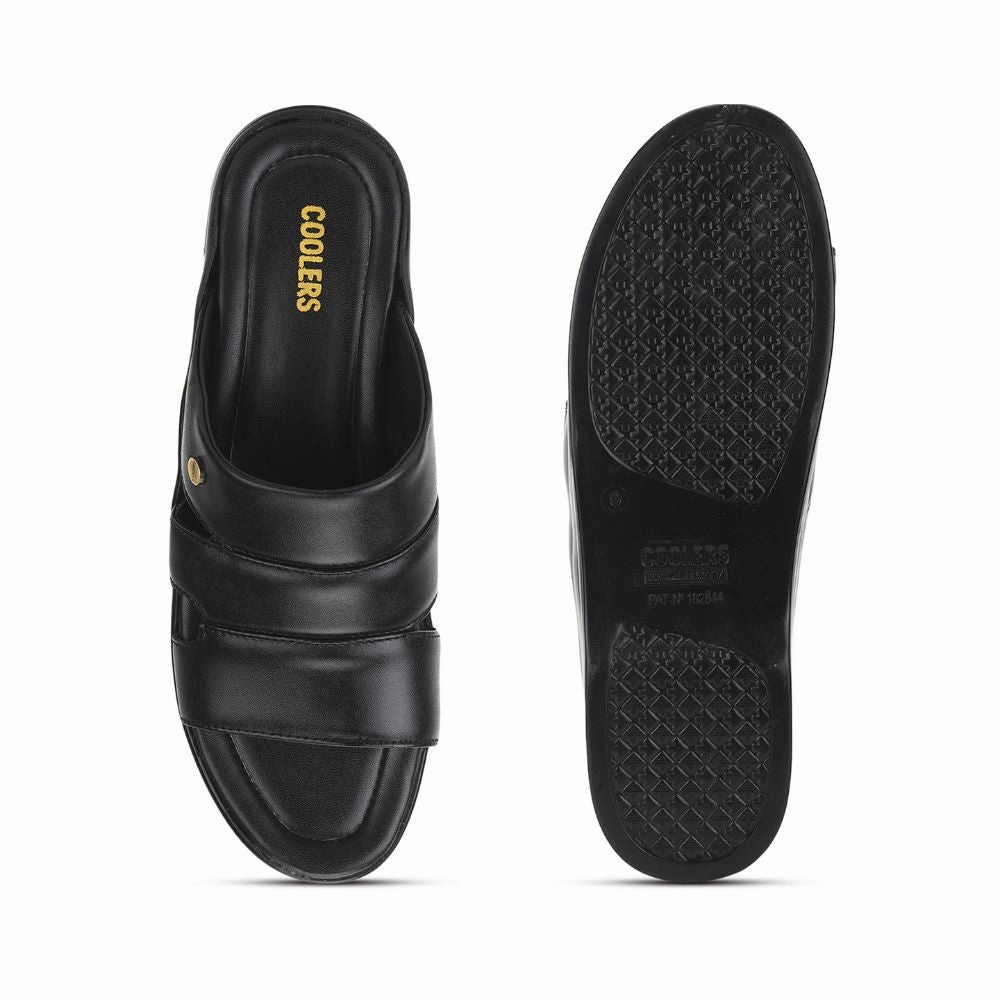Coolers Casual Black Slippers For Men 7123-510 By Liberty Slip Resistant Tech