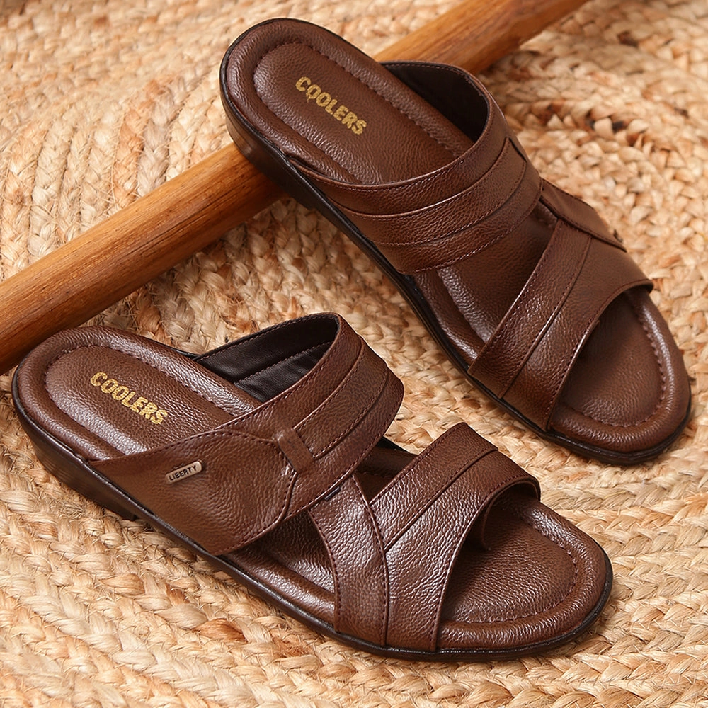 Coolers Casual (Brown) Slippers For Men 7153-601N By Liberty cross - country runner