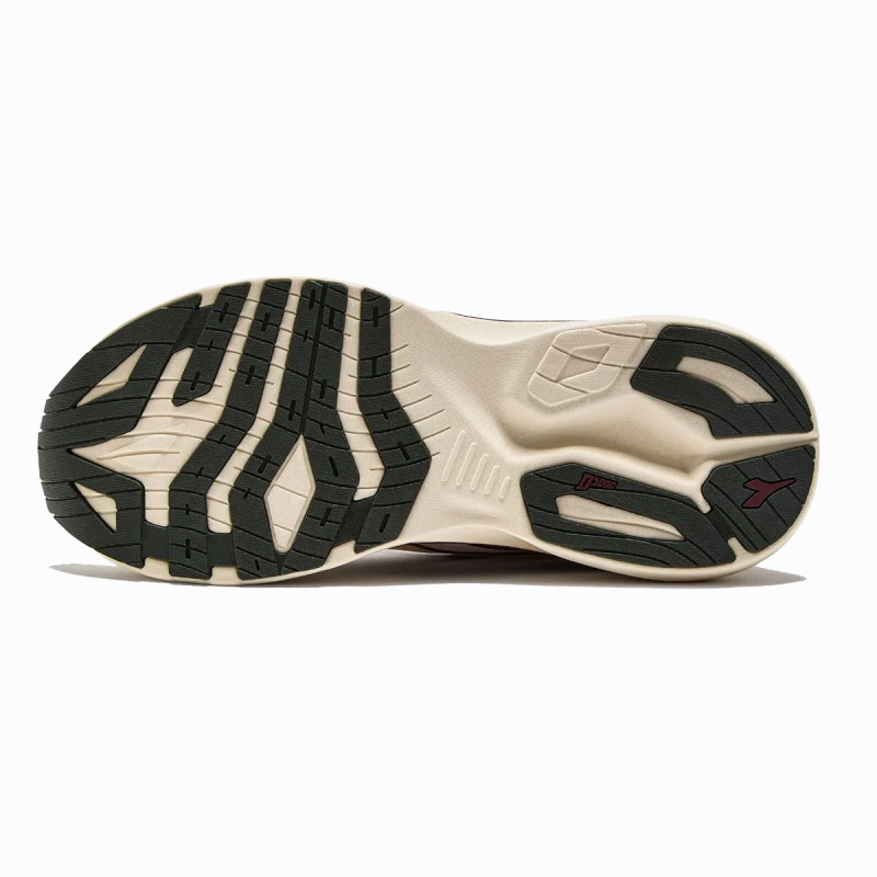 Diadora Men's Nucleo 2 - Whisper White/Maroon Banner Traction