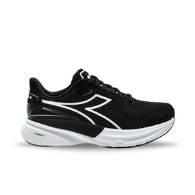 Diadora Women's Nucleo 2 - Black/White least flexible Fitted Traction
