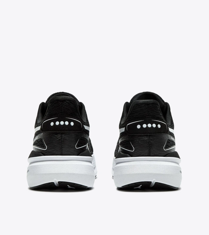 platform Exclusive Design Diadora Women's Nucleo 2 - Black/White
