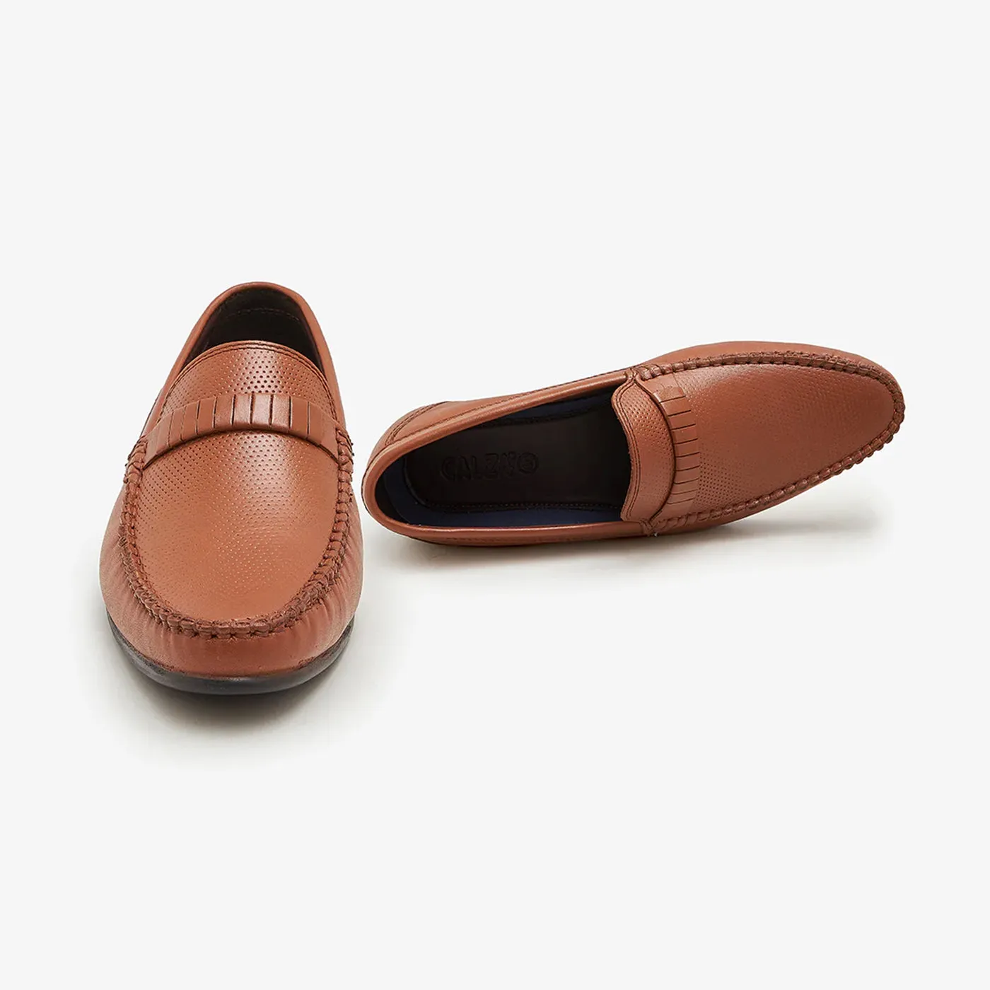 Men's Textured Leather Loafers Heel cradle