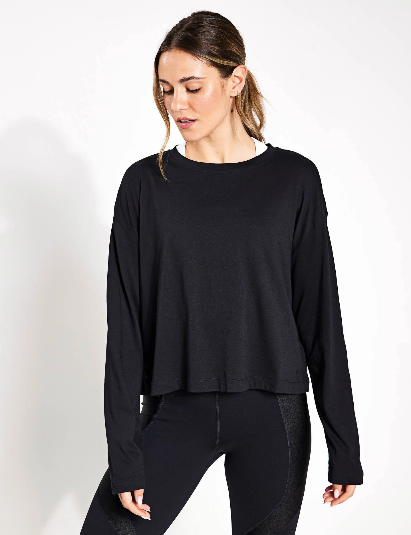 Essential Crop Long Sleeve T-Shirt - Black Basic Wear Wind Block