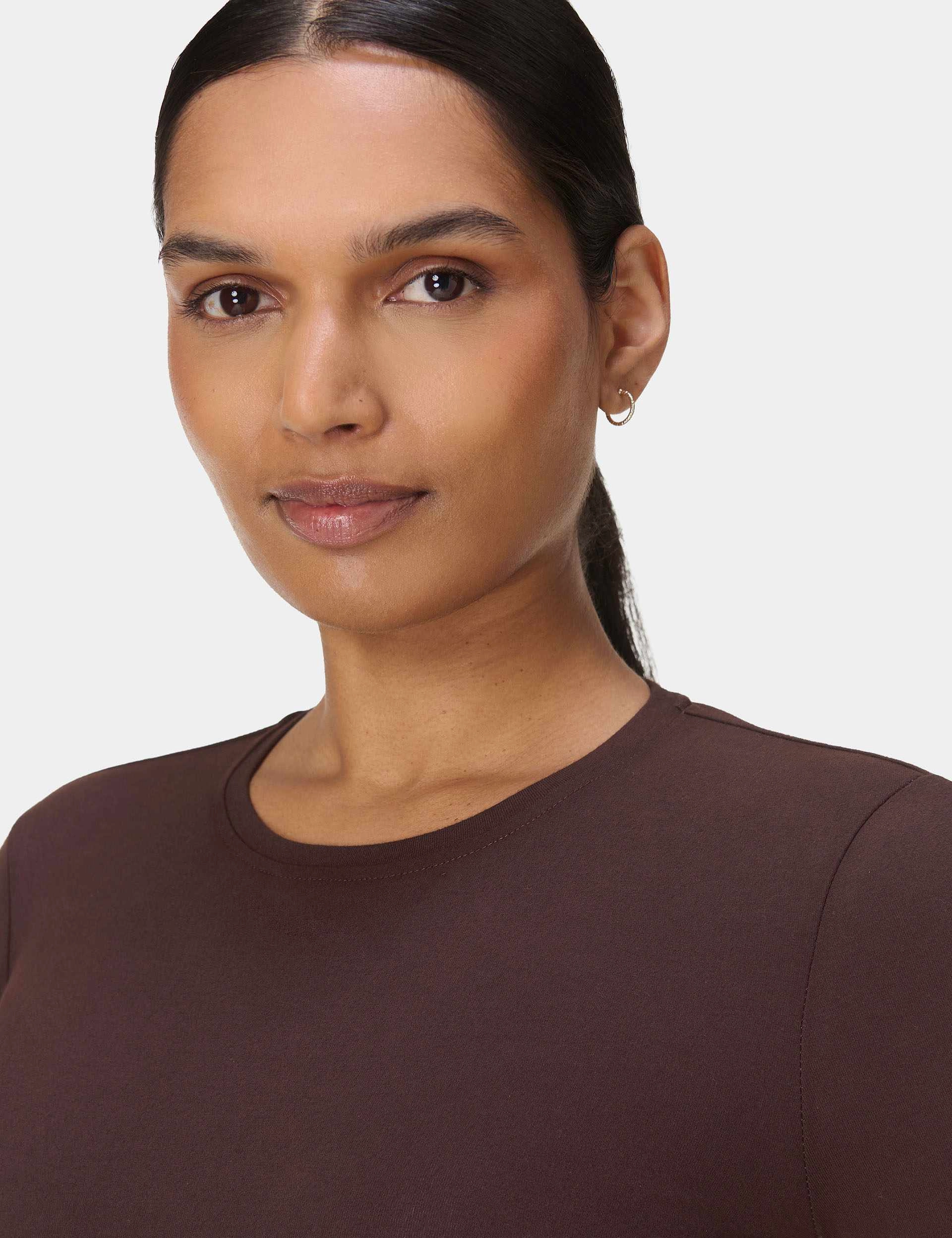 Essential Sculpt Long Sleeve Top - Sable Brown HypoallergenicYarn UltraSoft Texture