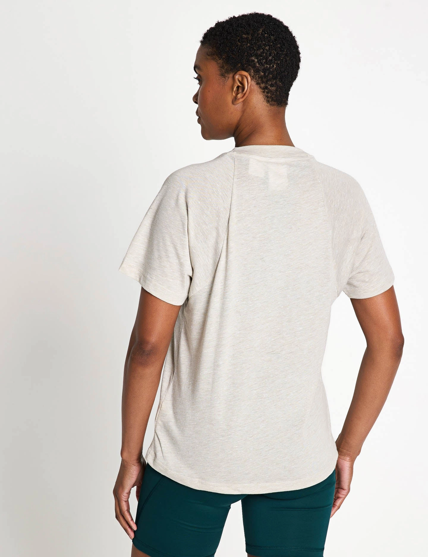 Essentials Winners T-Shirt - Wonder Alumina/White suitable for all genders Layerable Look