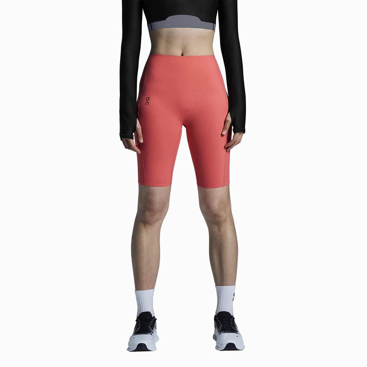 Airflow channels Quick Adjust ON Studio Tights Short