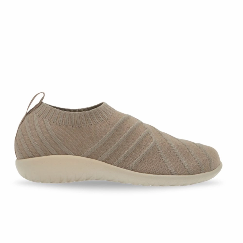 Earth Glow LayeredConstruction Naot Women's Okahu - Taupe Knit
