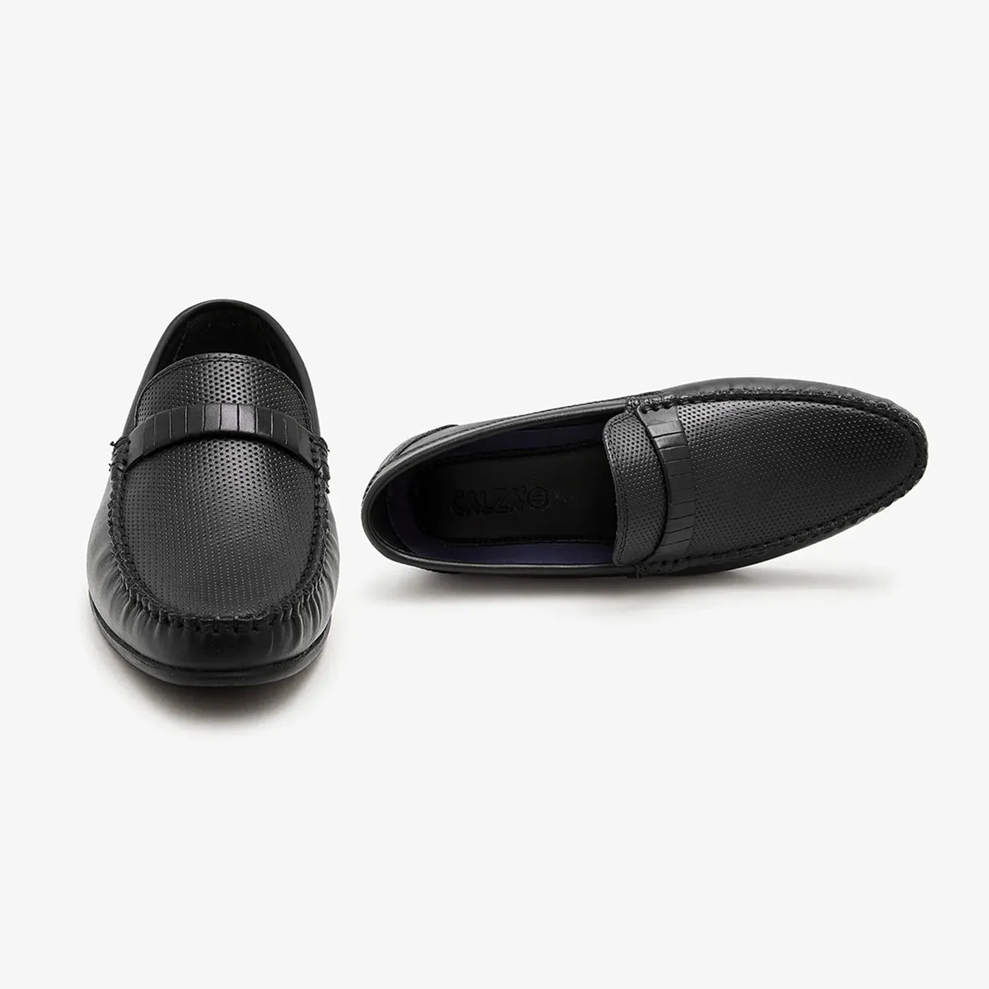 summer - appropriate Men's Textured Leather Loafers