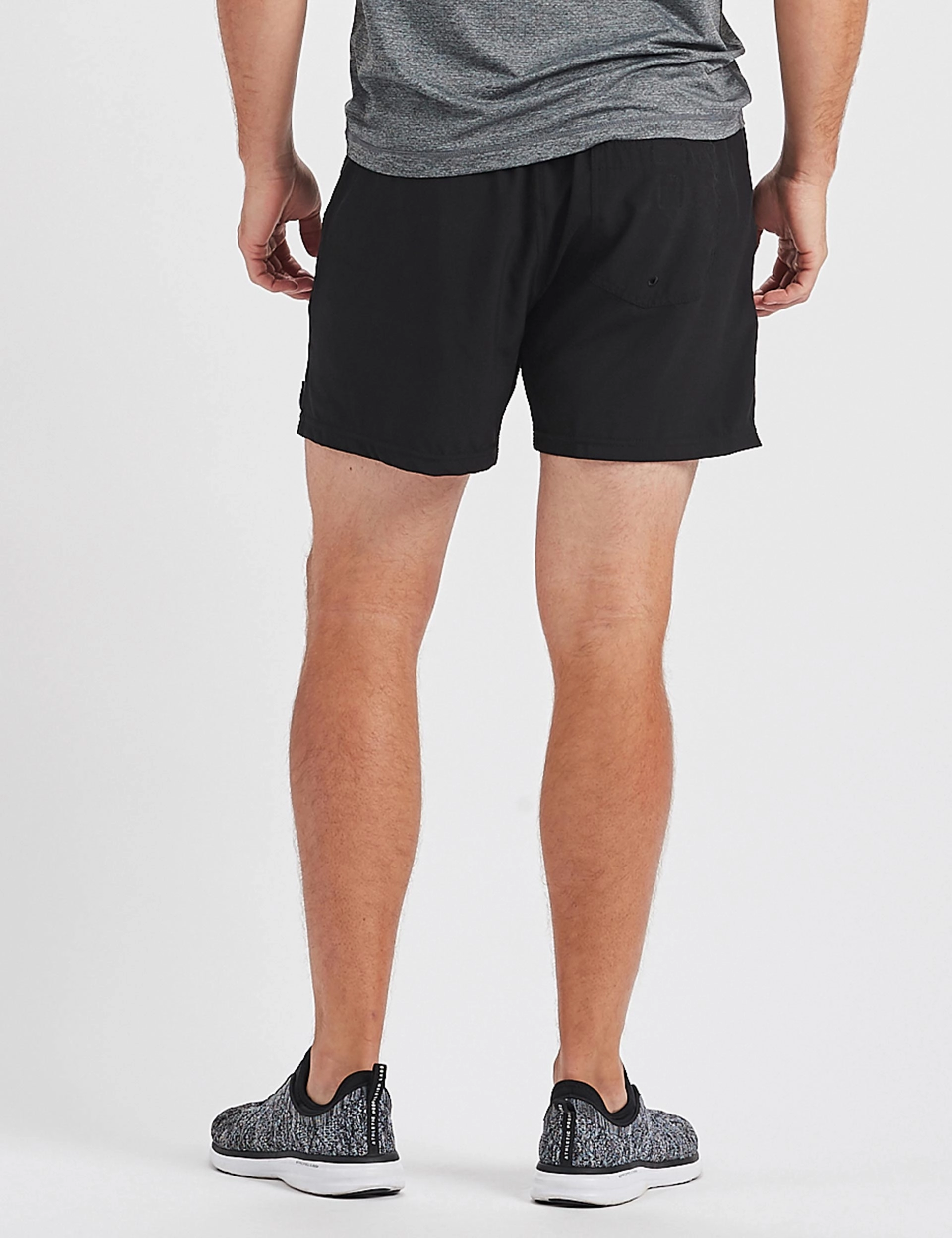 Breathable Side Vents Kore Short 5" - Black