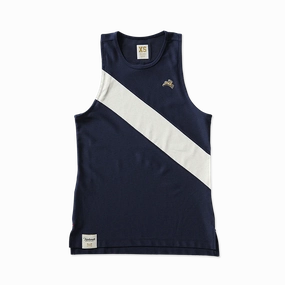 MultiPanelDesign Queen Glow Tracksmith Van Cortlandt Singlet