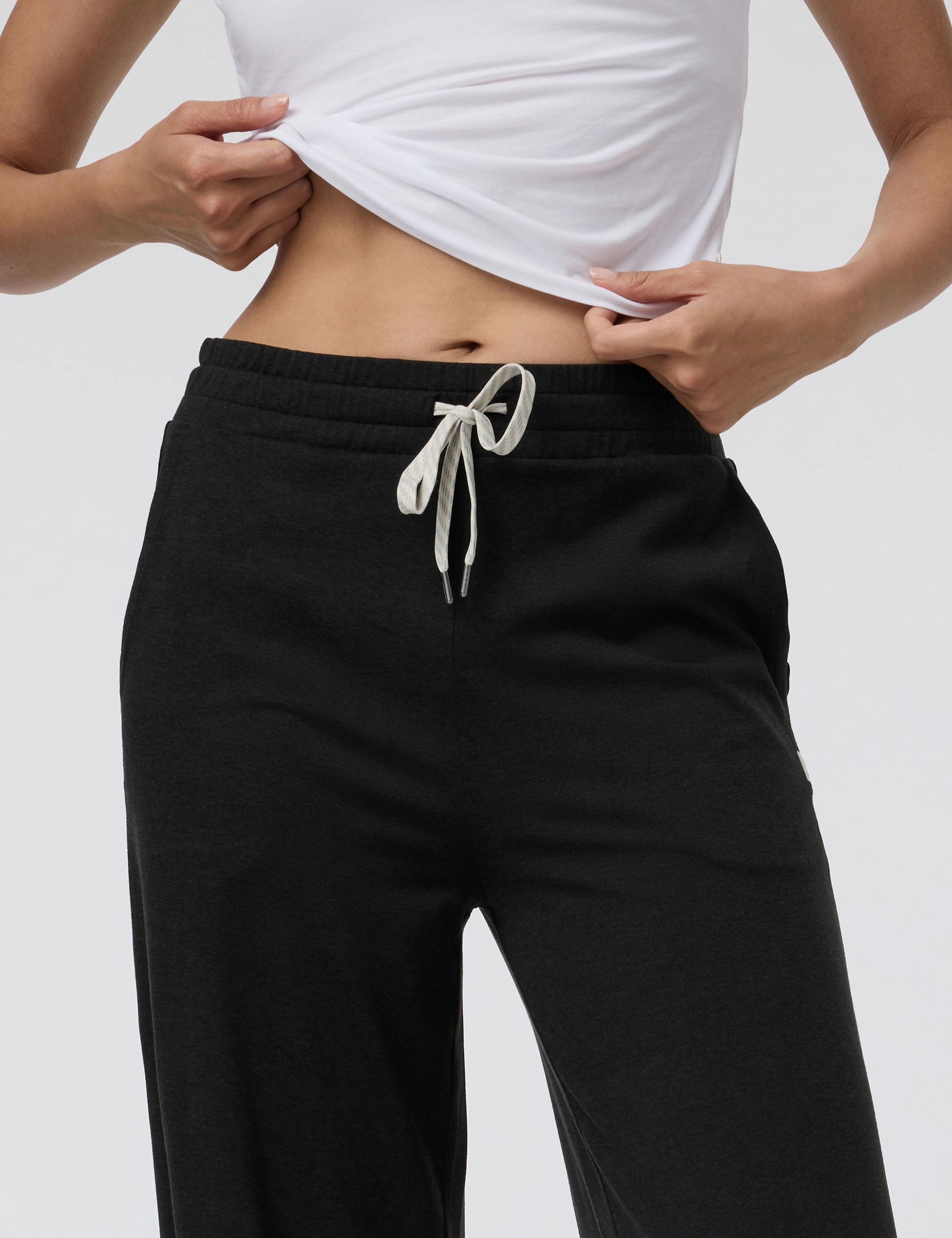 Halo Essential Wideleg - Black Heather Breathable Design Energized Performance