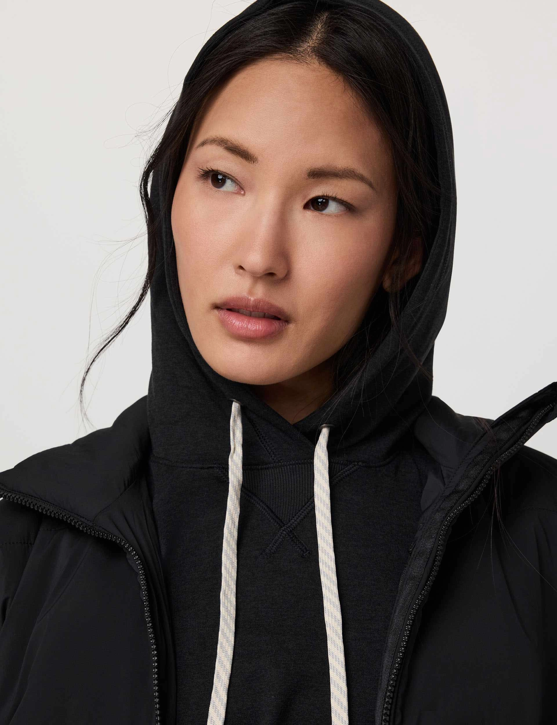 Layered Hem Design Halo Modern Pullover Hoodie - Black Heather