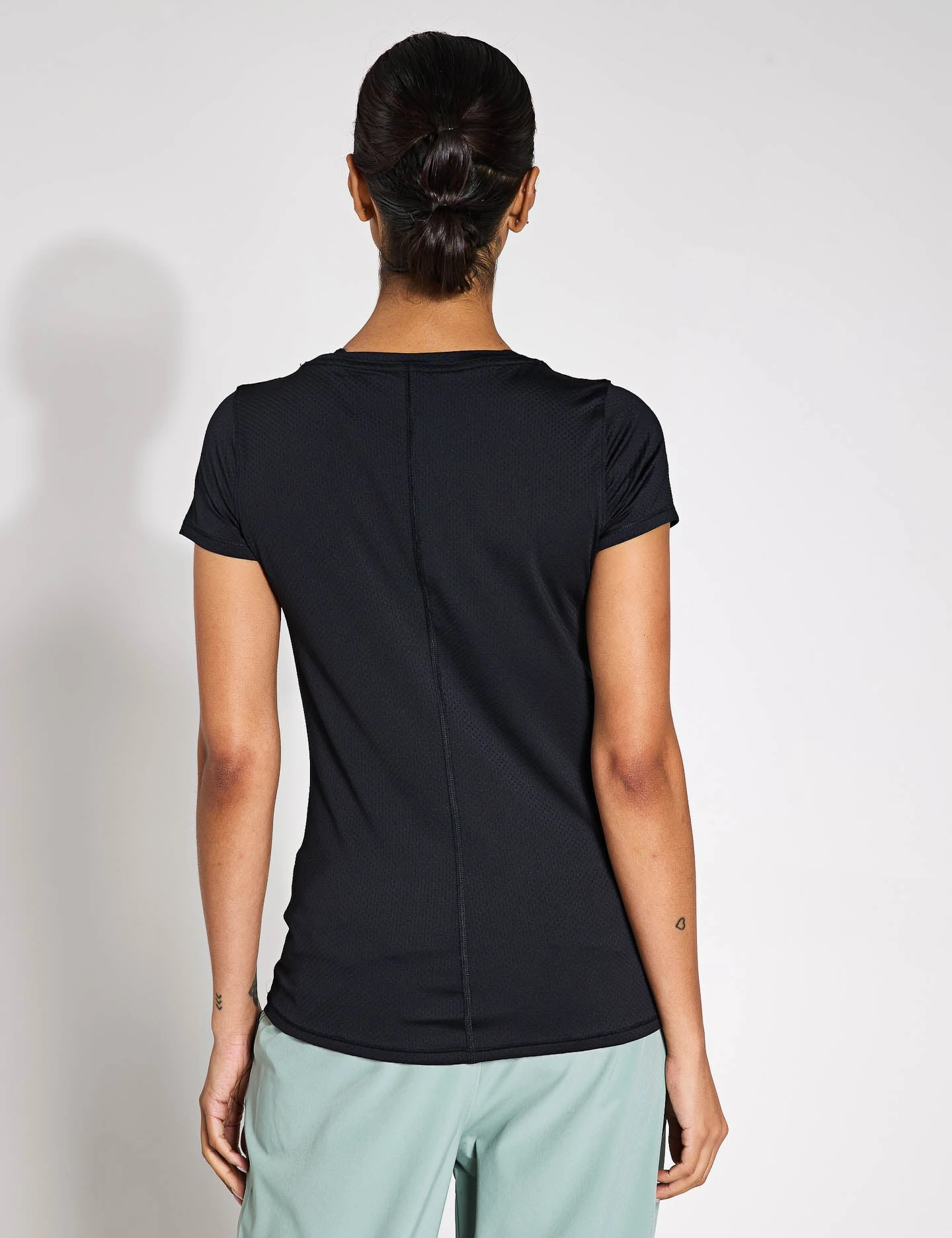 WindproofBarrierTechnology HeatGear Armour Short Sleeve - Black/White