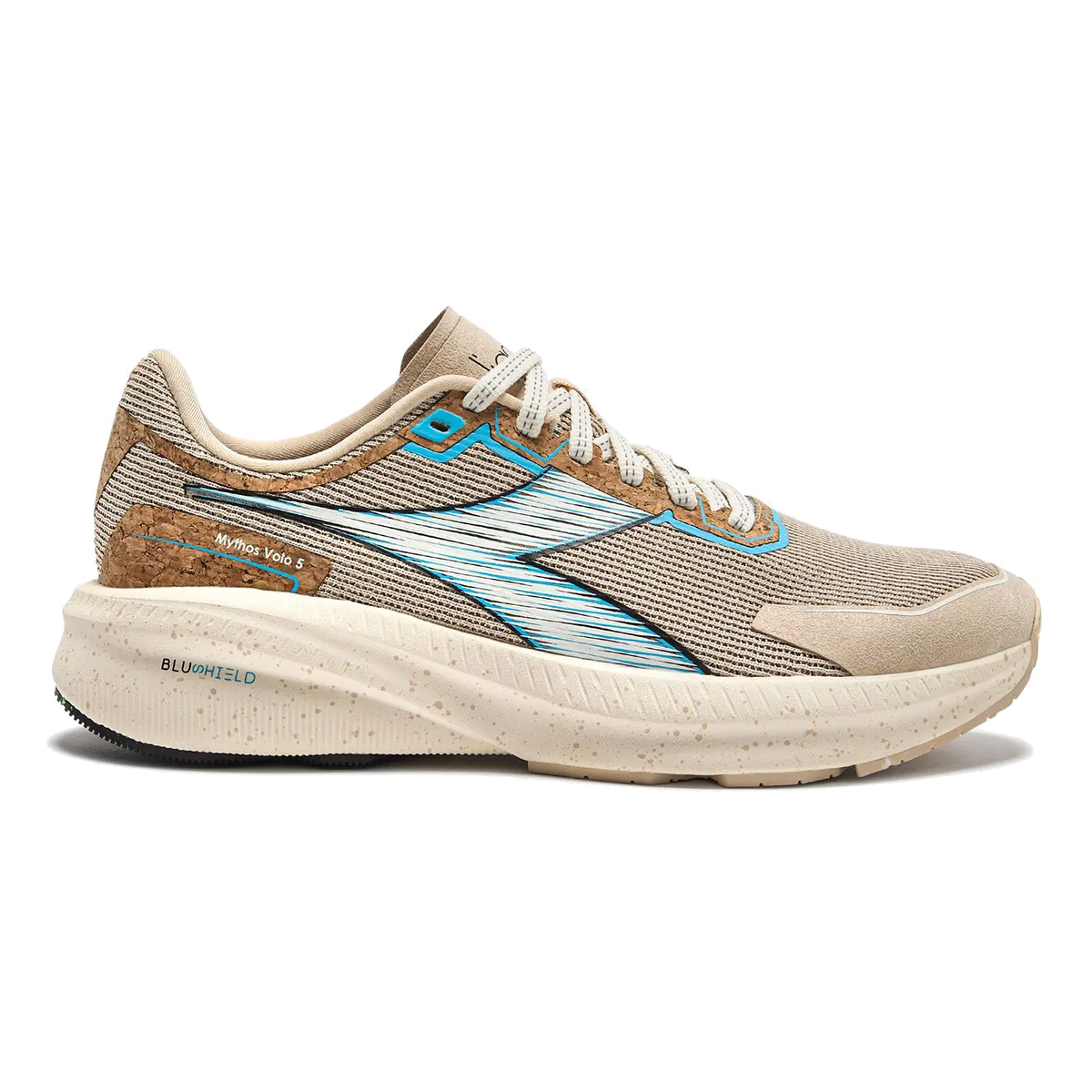 Diadora Mythos Blushield Volo 5 2030 casual - wear Microtextured Grip