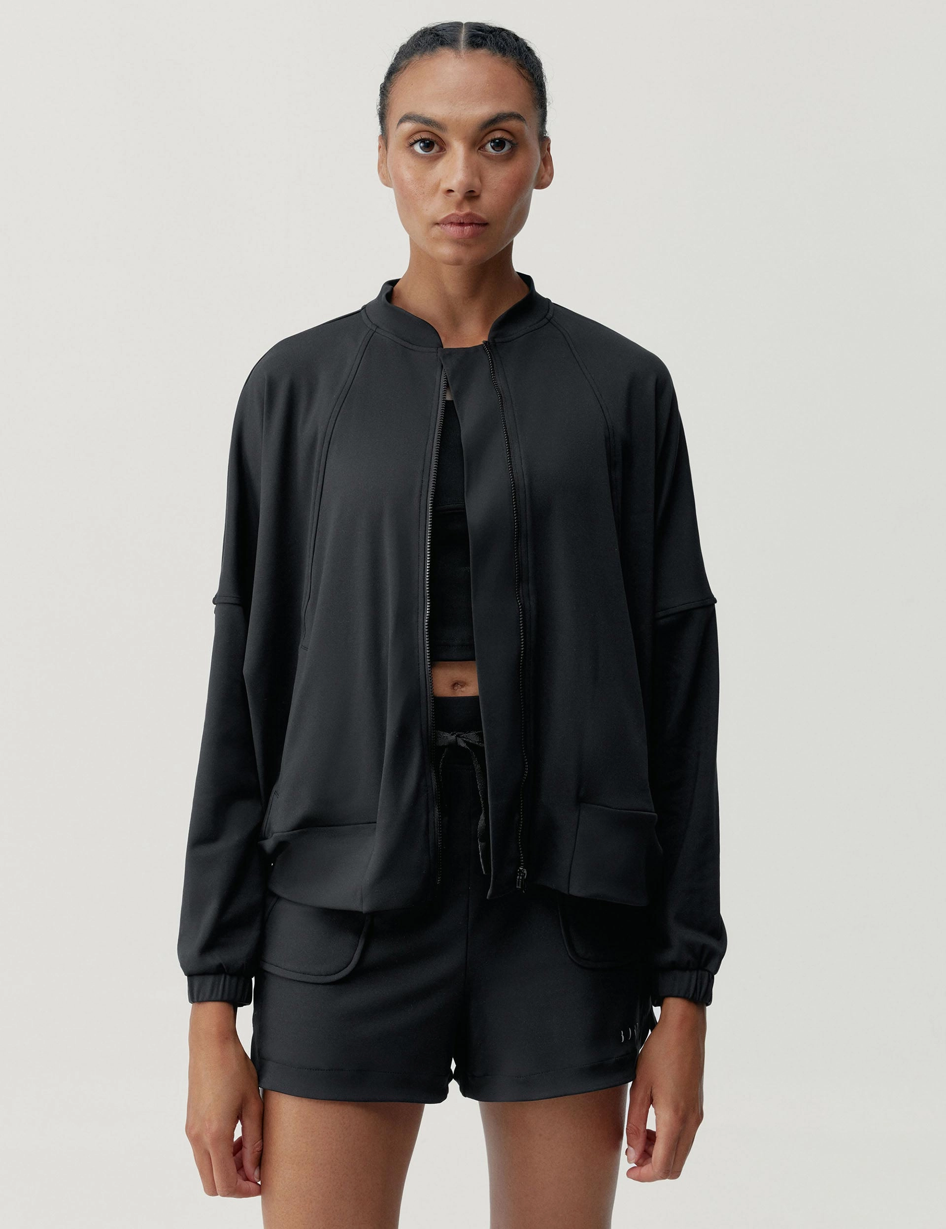 Outdoor Adventure Leila Short - Black