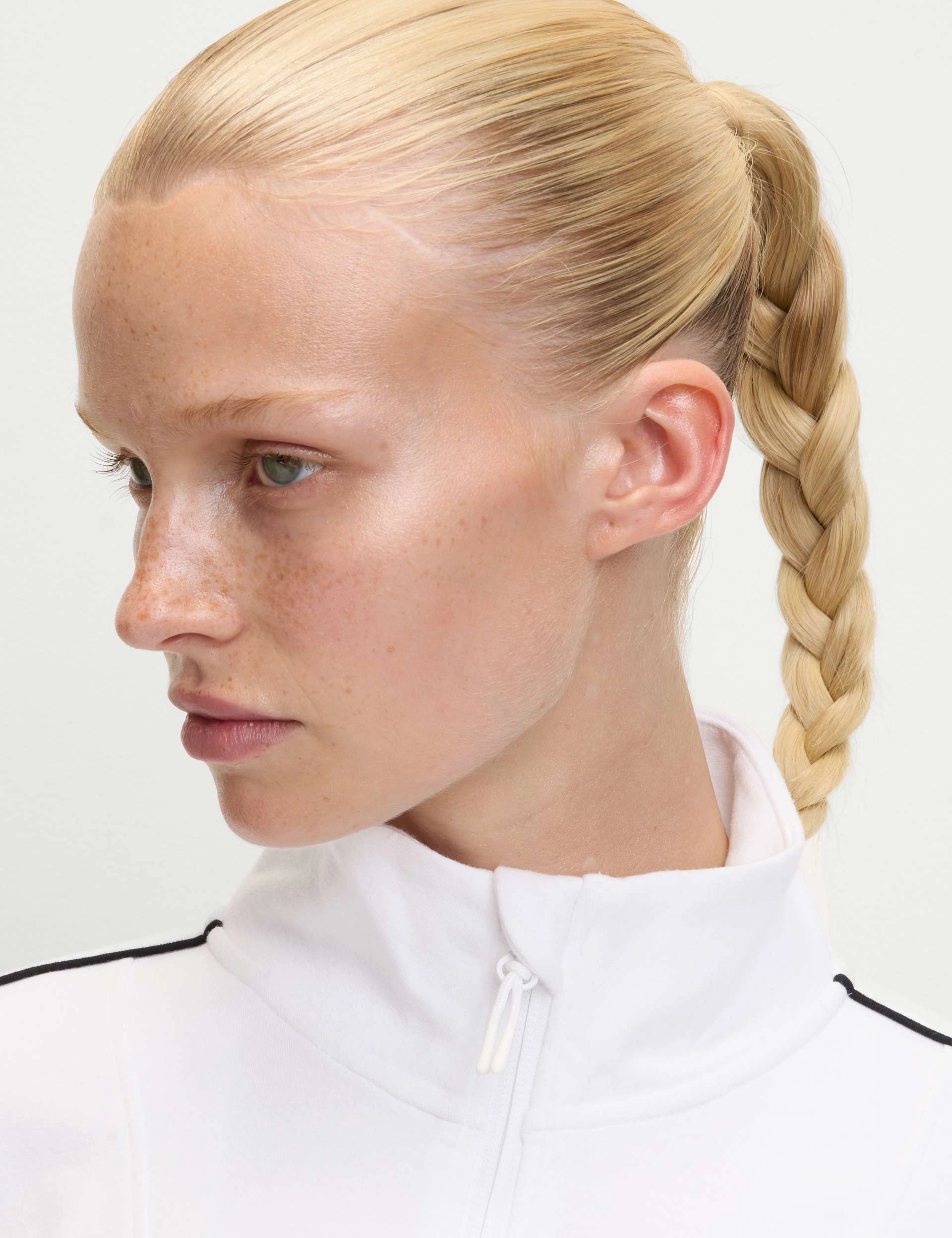 Modal Rich Funnel Neck Half Zip Top - White AntiStatic Weave