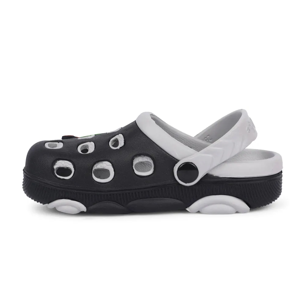 Blown Rubber Treads running in a fen area shoes Lucy & Luke Black Casual Slingback Clogs For Kids LPMXT-823 By Liberty
