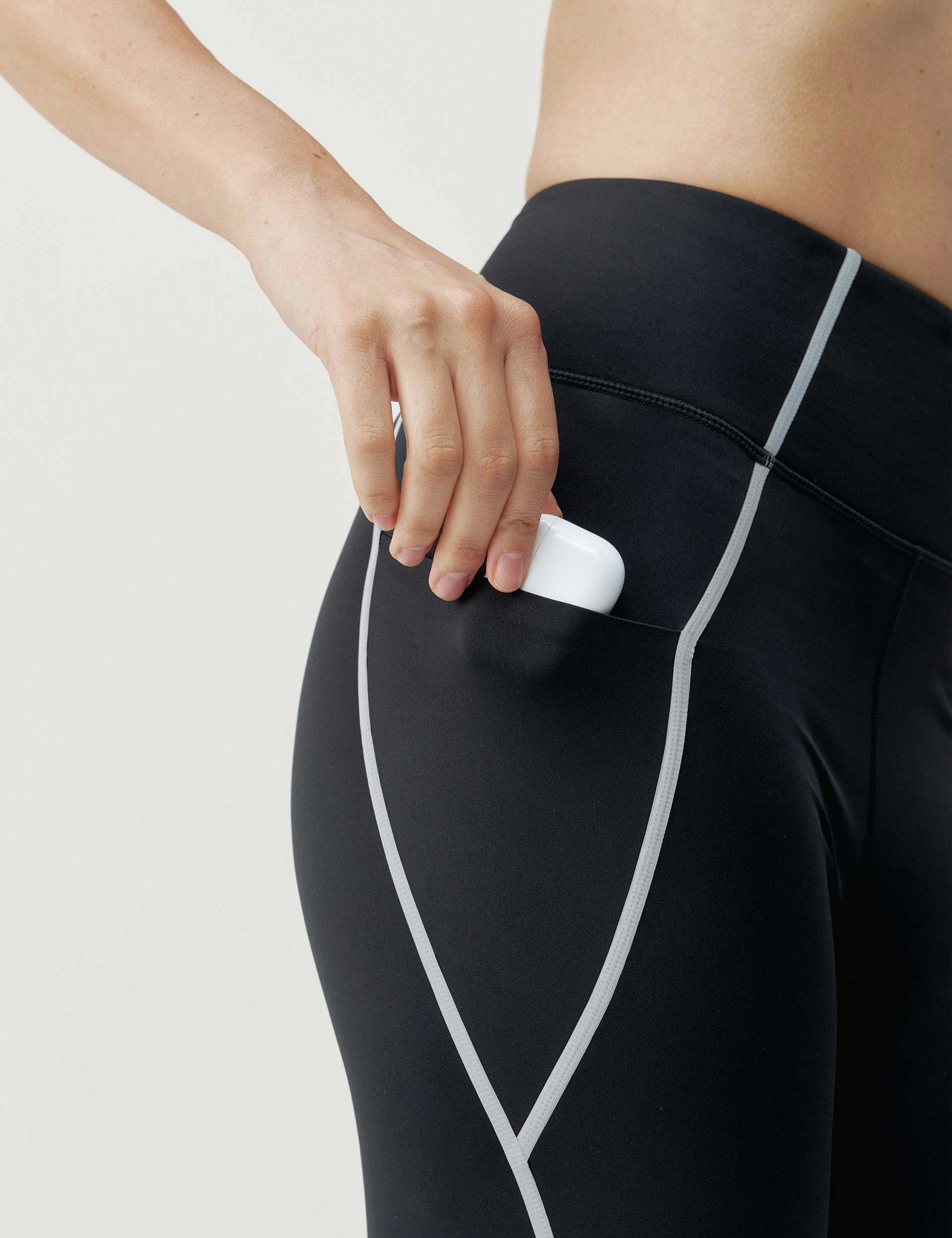 clubbing attire Anti Pilling Surface Luna Shorts - Black