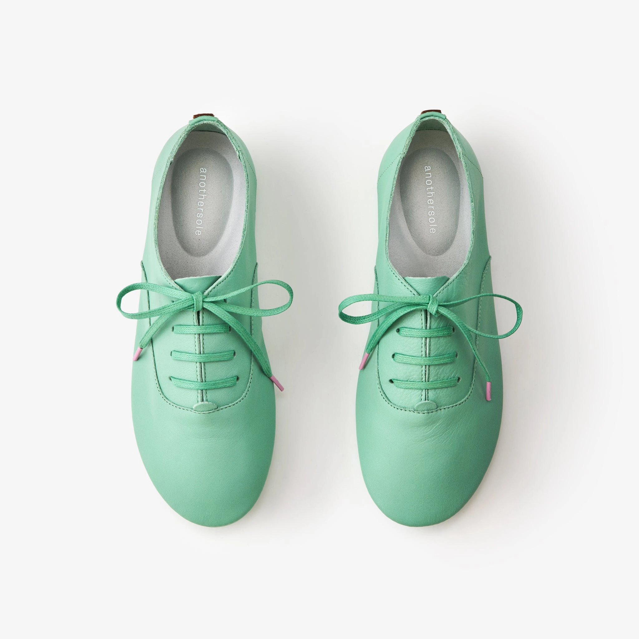 Macaroon - Tropical Casual