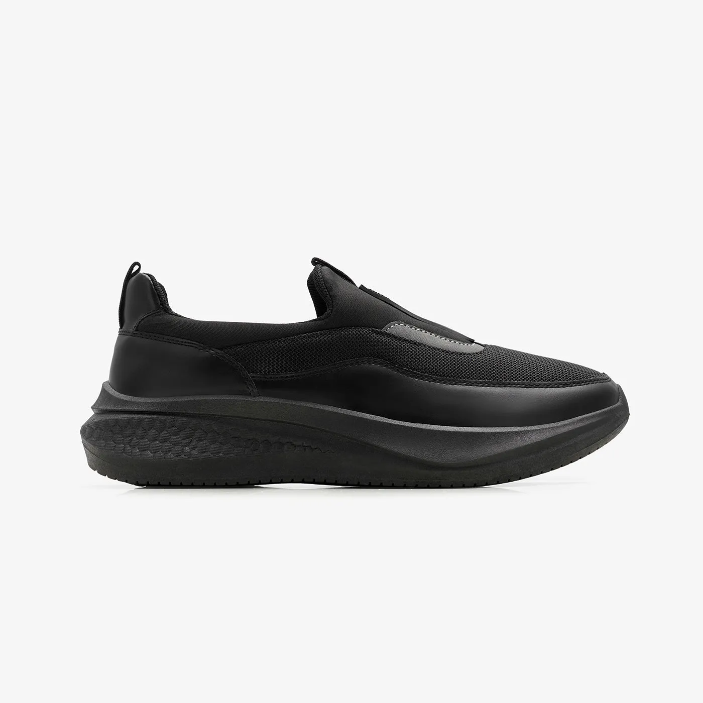 competitive running footwear Ventilated Heel Padding Men's Dynamic Shoes