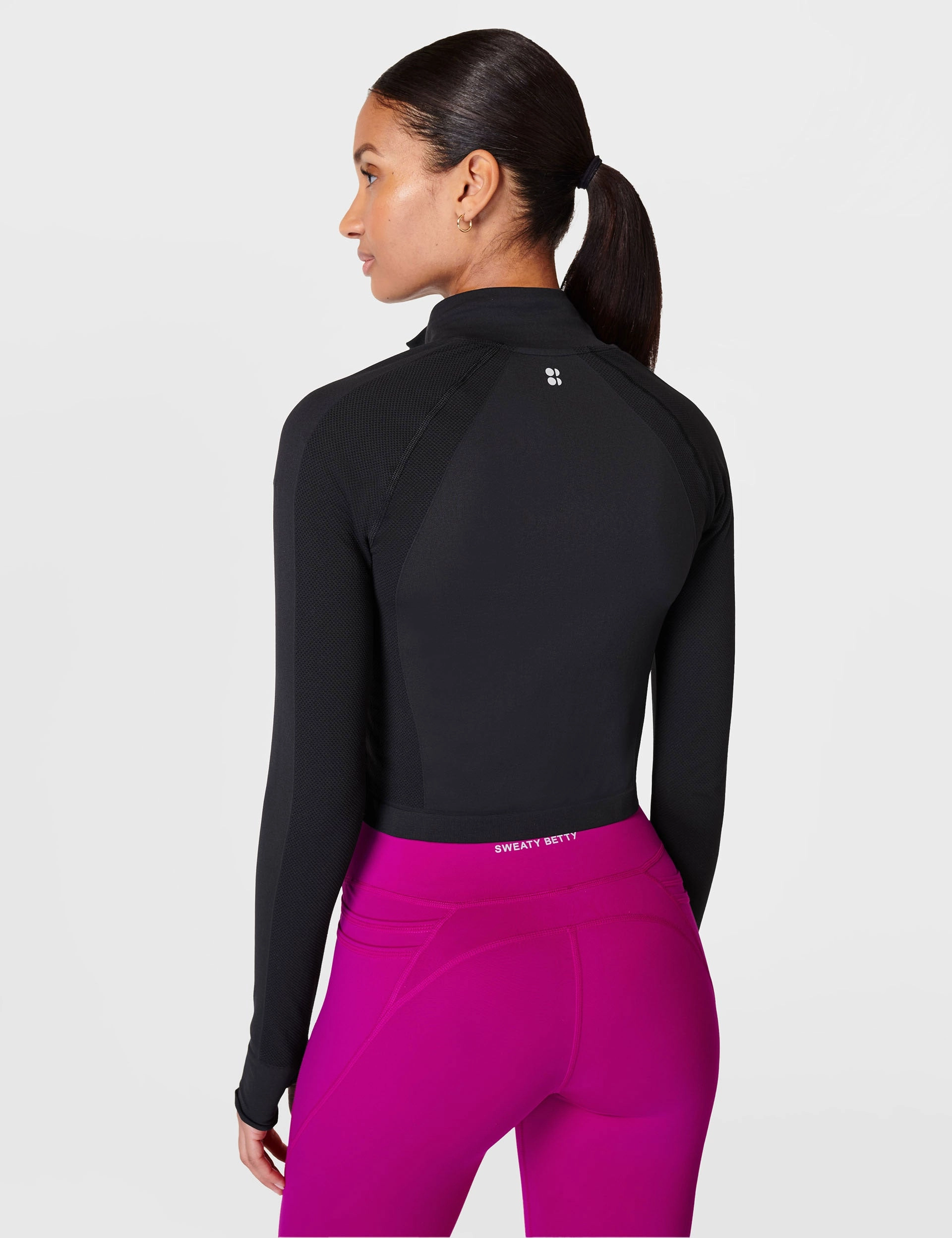 Athlete Crop Seamless Gym Zip Up - Black EcoCertified Rubberized grip