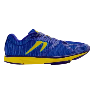 running in open - air stadiums shoes Newton Distance 12