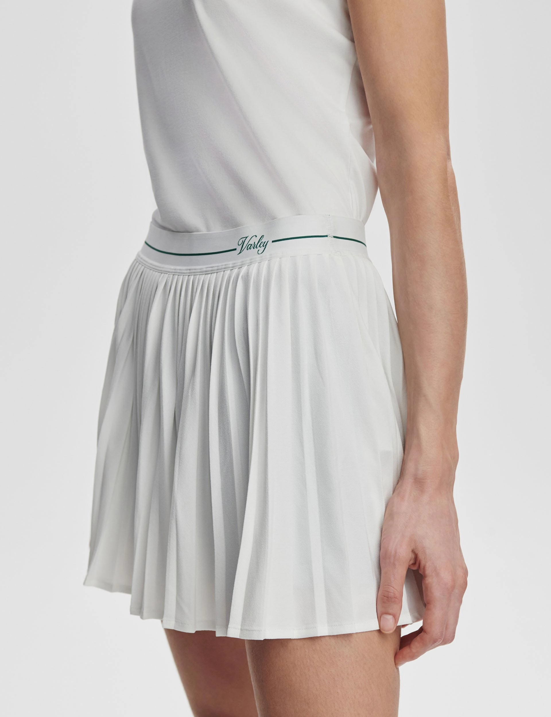 Catch Resistant Clemency Mid Rise Skort 13.5" - White