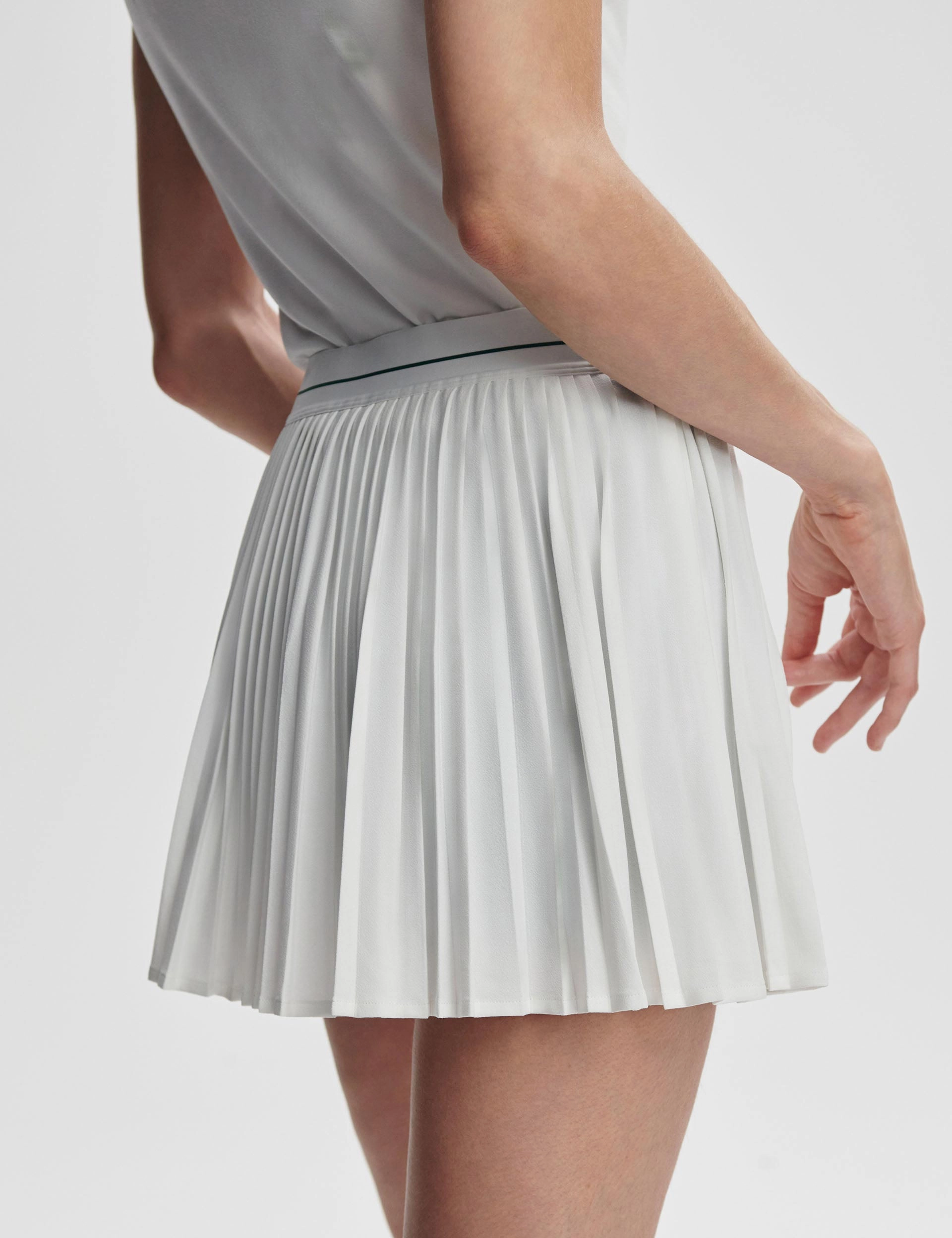 Clemency Mid Rise Skort 13.5" - White Relaxed Look