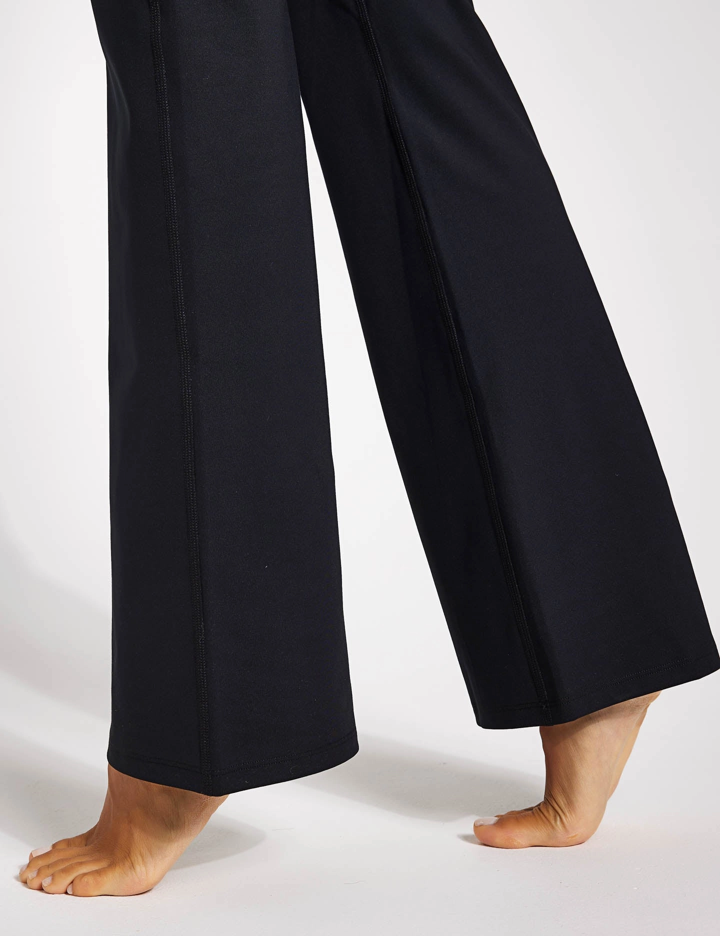 Compressive Flare Legging - Black Second Fit