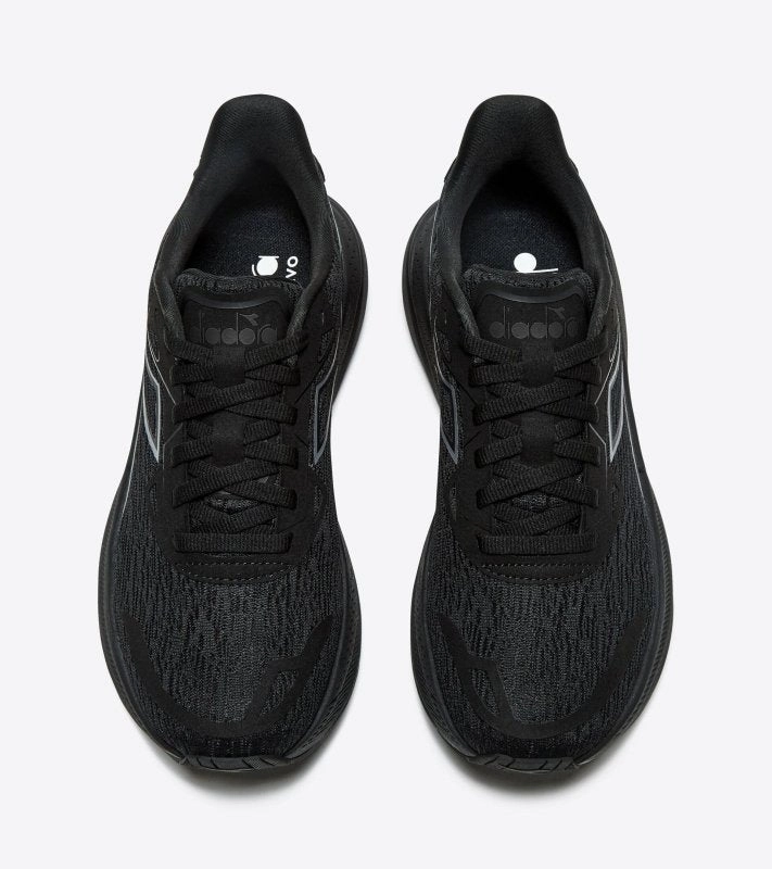 Vaporize Moisture Control Diadora Men's Nucleo 2 - Black/Black