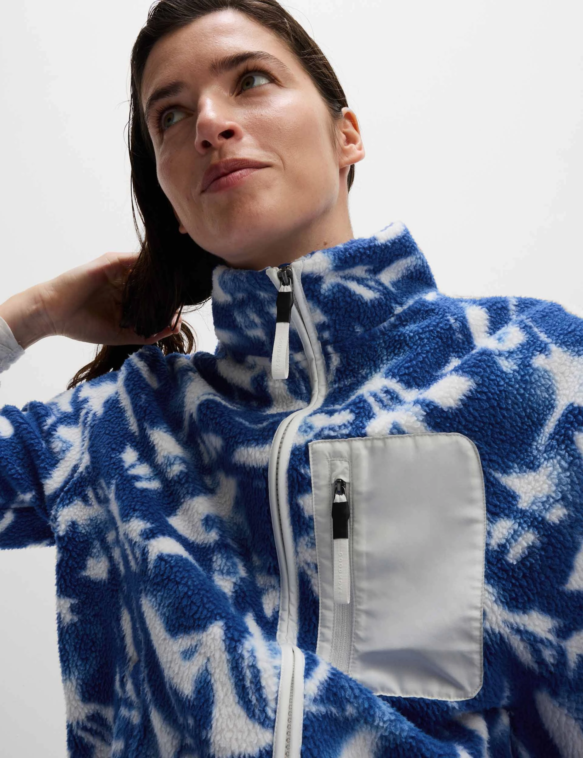 Soft Texture Borg Printed Funnel Neck Zip Up Fleece Jacket - Blue/White