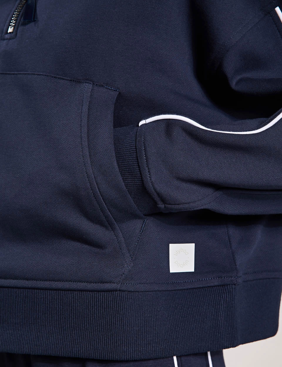 AntiOdorTreatment Rihanna Sweat - Navy Blue/White Piping