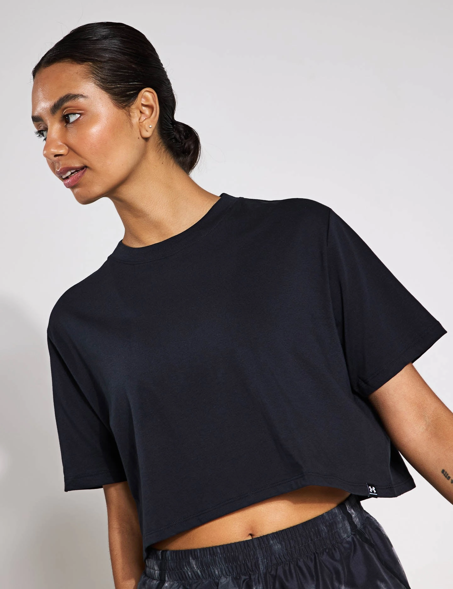 Rival Short Sleeve - Black/White MeshLining Durable Interlock Stitch