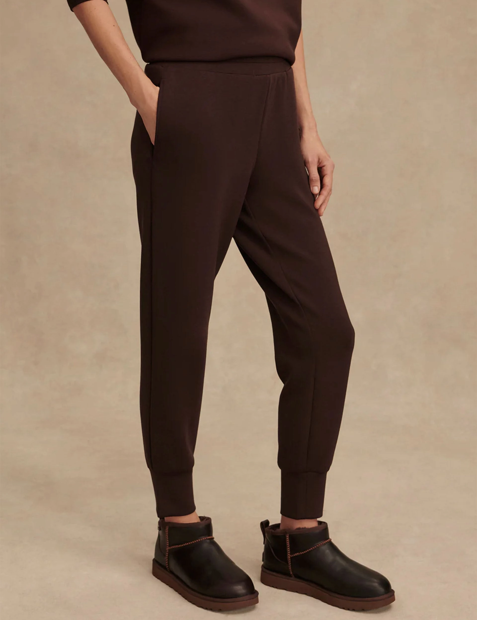Stretch Active Pants Soft Inner Lining The Slim Cuff Pant 27.5" - Coffee Bean