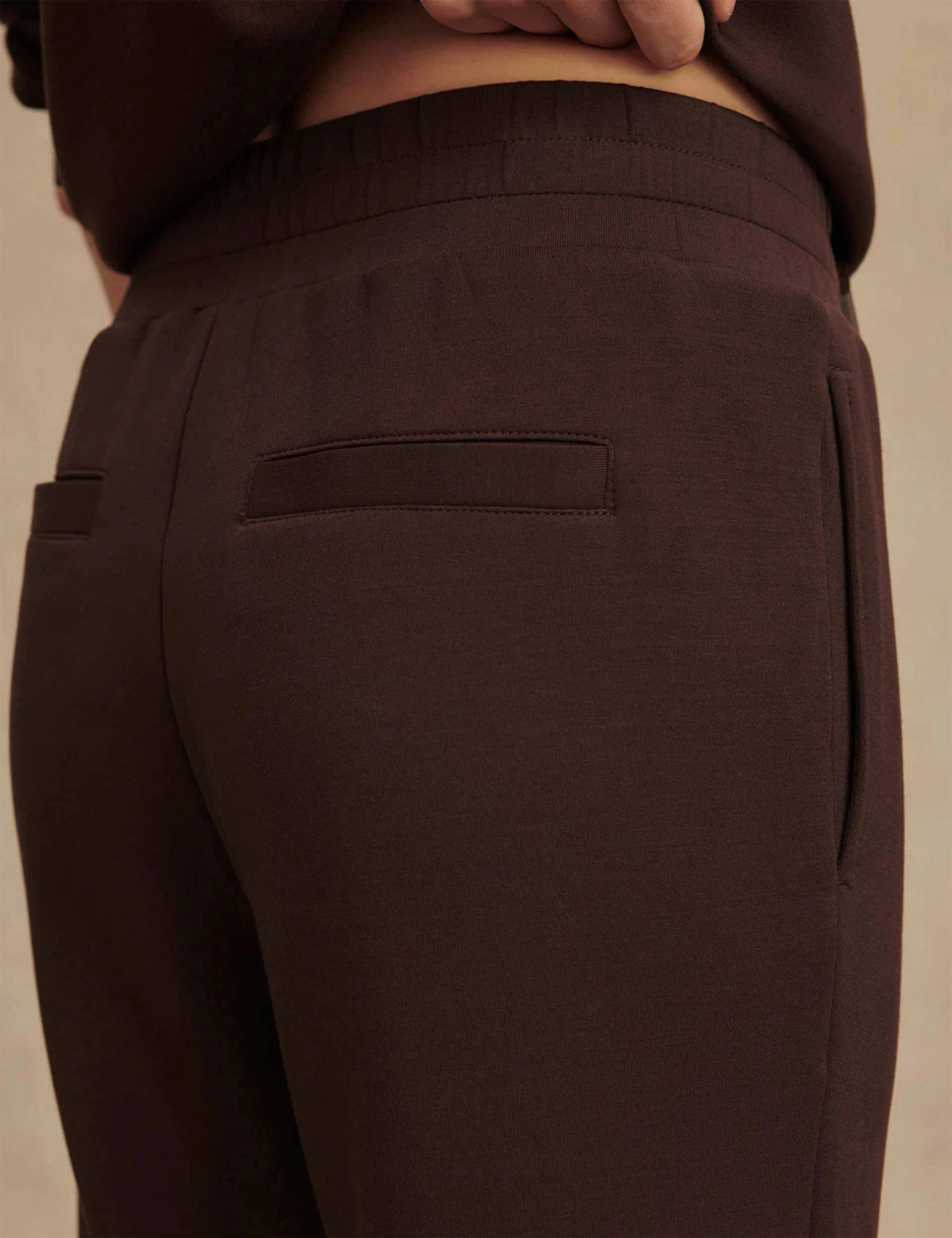 The Slim Cuff Pant 27.5" - Coffee Bean Active Capri Quick AccessPockets