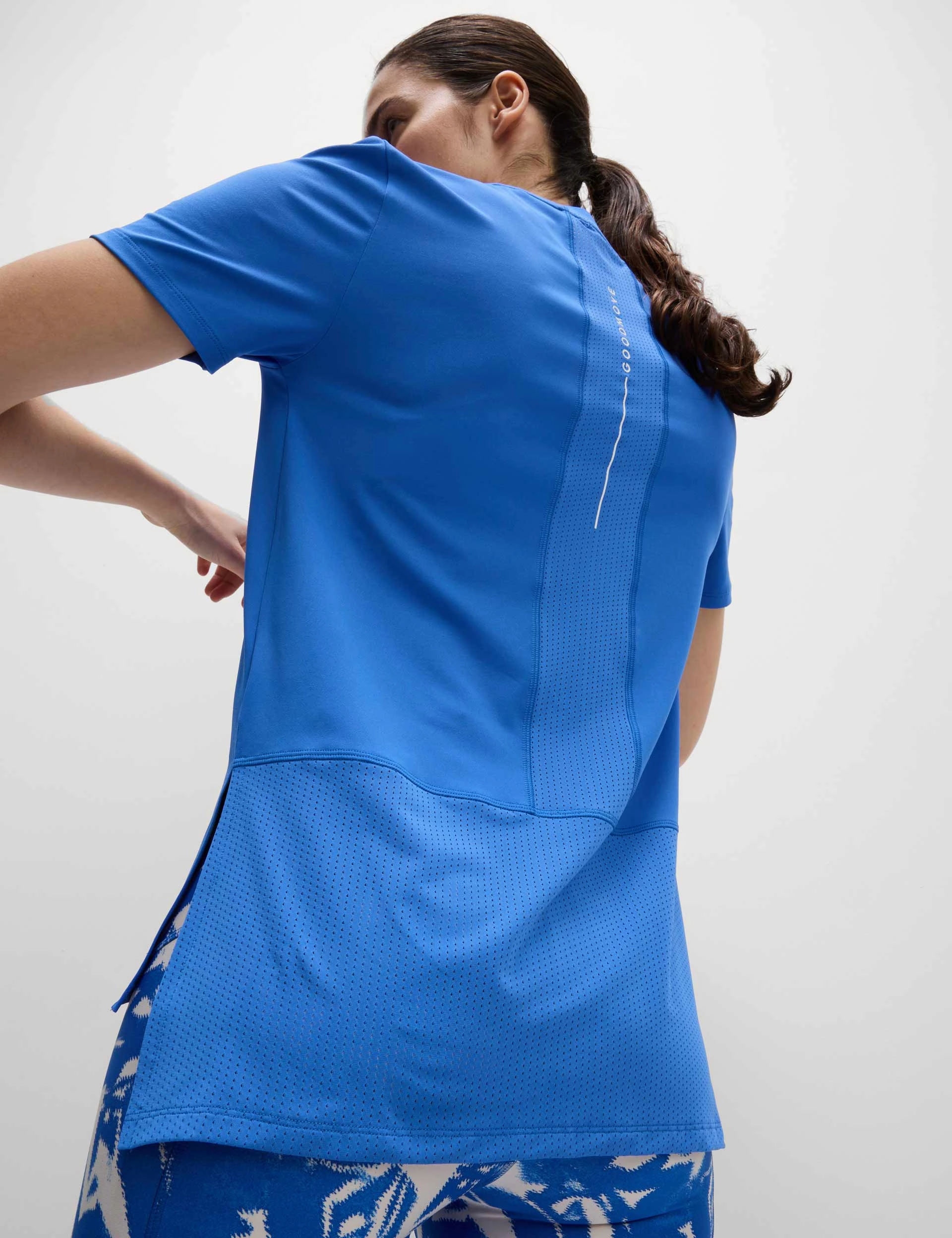 Elastic Edge Binding Scoop Neck Mesh Back T-Shirt - Cobalt