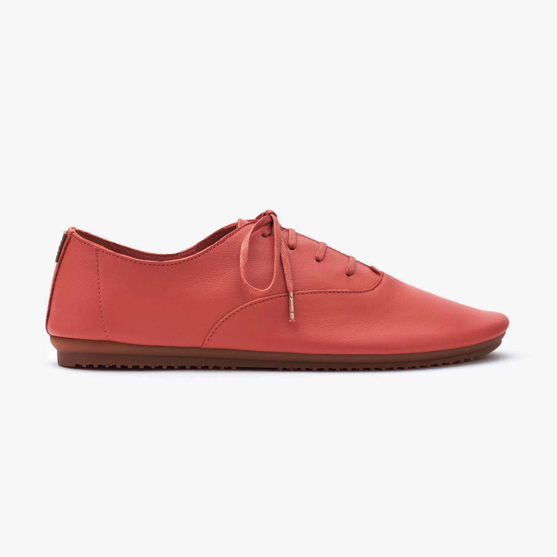 moisture - wicking - design shoes Parisienne - Salmon