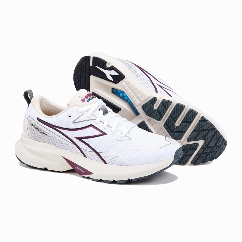 Diadora Men's Mythos Blushield Vigore 4 - White/Turtledove toe - bumper Breathable mesh design