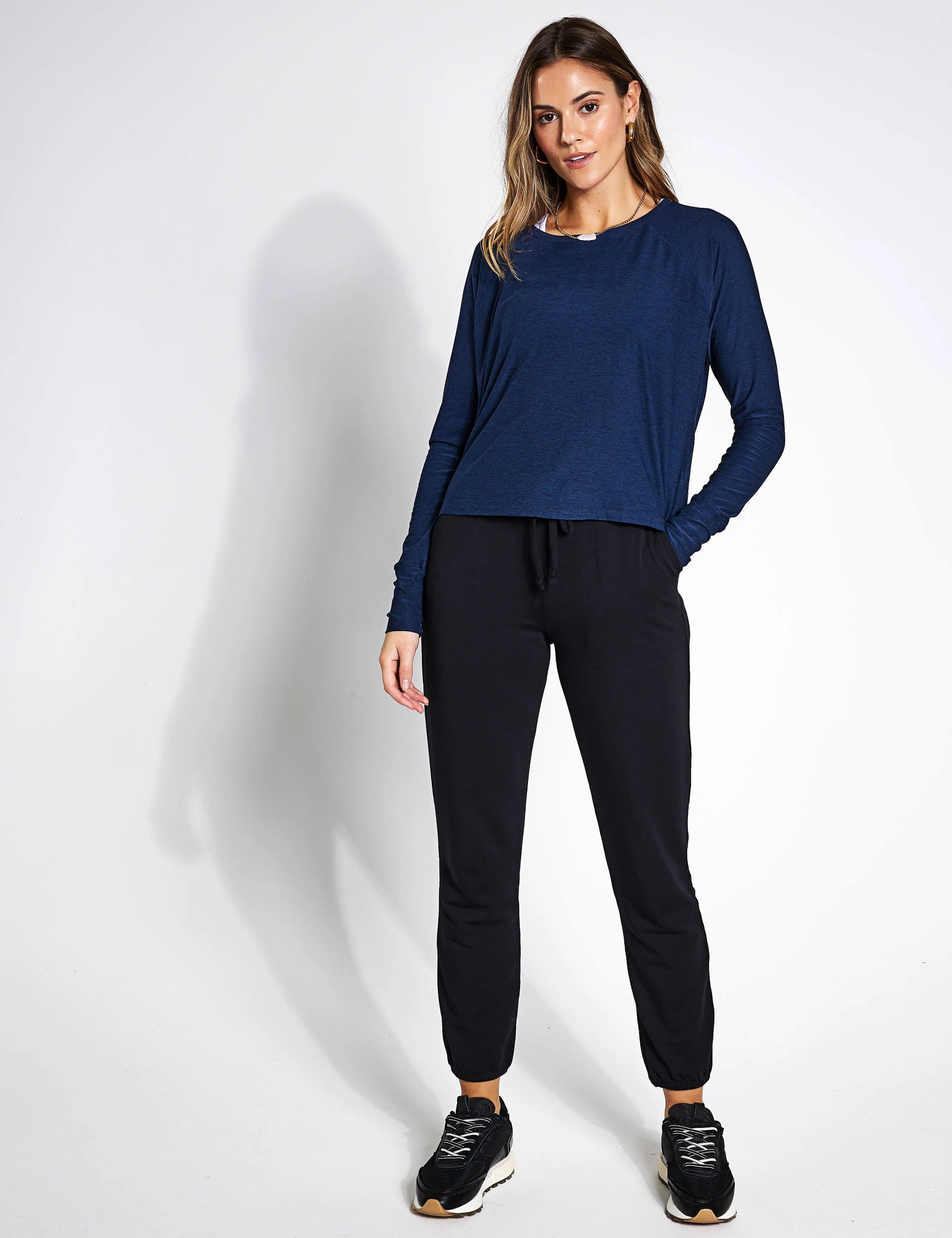 Hidden Zipper Bonded Seam Innovation Featherweight Daydreamer Pullover - Nocturnal Navy