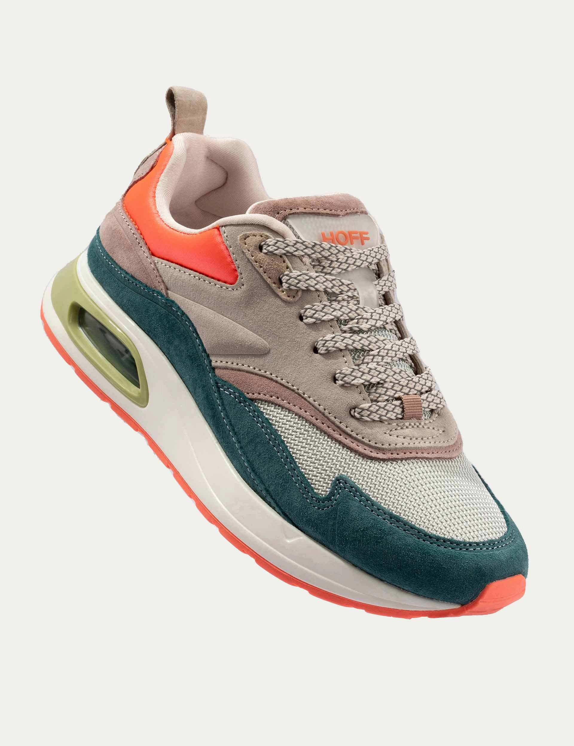 Skyline - Liberty Hurdling running in university tracks shoes